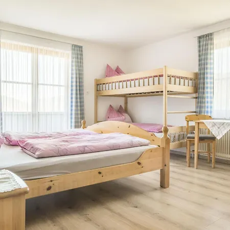 Eisenhut By Interhome * Huttau