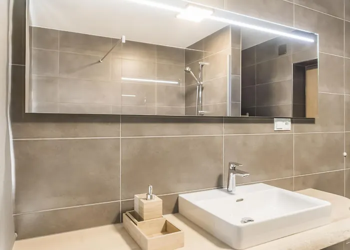 Eisenhut By Interhome *